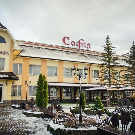Готель Софія Dolyna Bagian luar foto